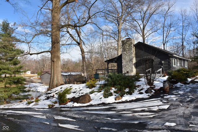 6271 E Spring Lake Road, Mooresville, IN 46158