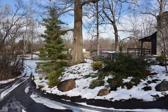 6271 E Spring Lake Road, Mooresville, IN 46158