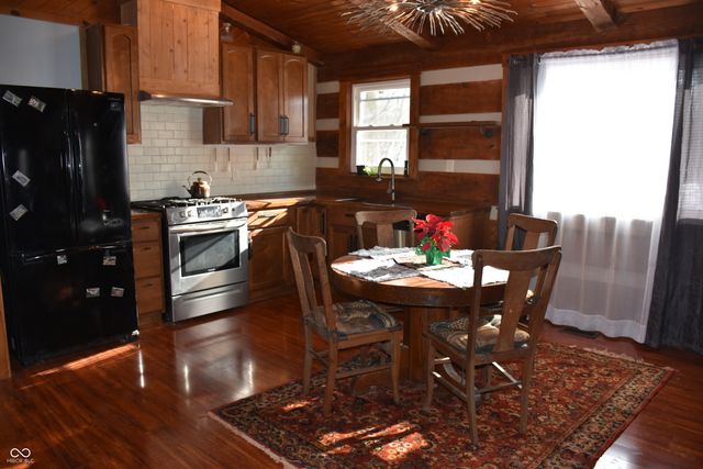 6271 E Spring Lake Road, Mooresville, IN 46158