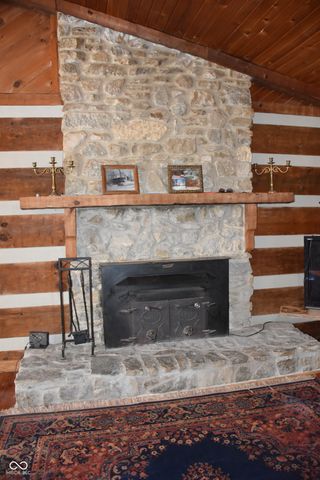 6271 E Spring Lake Road, Mooresville, IN 46158