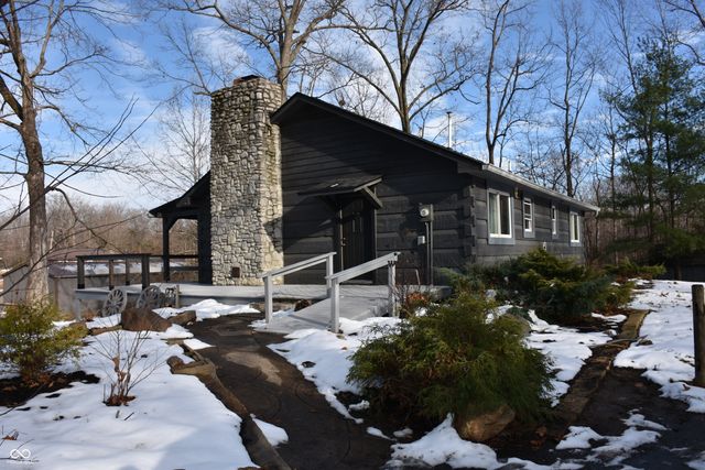 6271 E Spring Lake Road, Mooresville, IN 46158