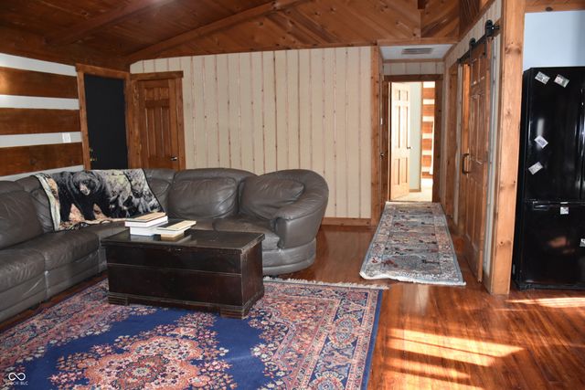 6271 E Spring Lake Road, Mooresville, IN 46158