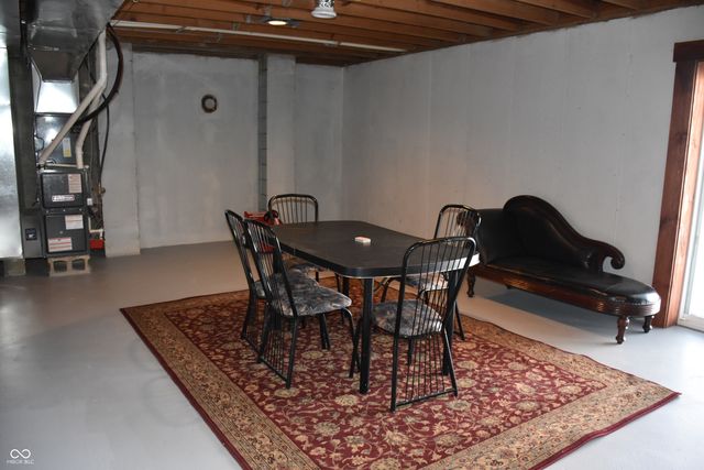 6271 E Spring Lake Road, Mooresville, IN 46158