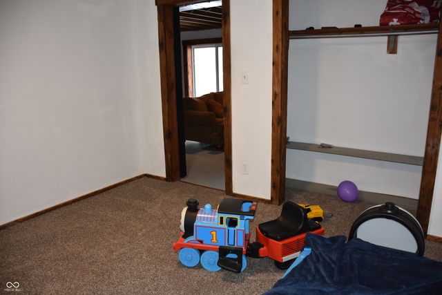 6271 E Spring Lake Road, Mooresville, IN 46158