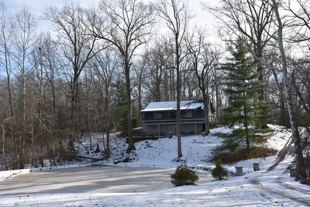 6271 E Spring Lake Road, Mooresville, IN 46158