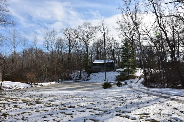 6271 E Spring Lake Road, Mooresville, IN 46158