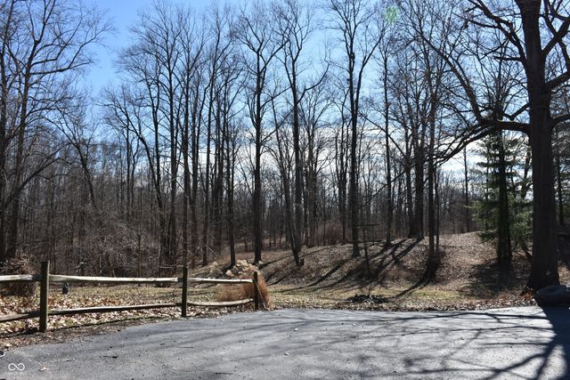 6271 E Spring Lake Road, Mooresville, IN 46158