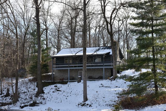 6271 E Spring Lake Road, Mooresville, IN 46158