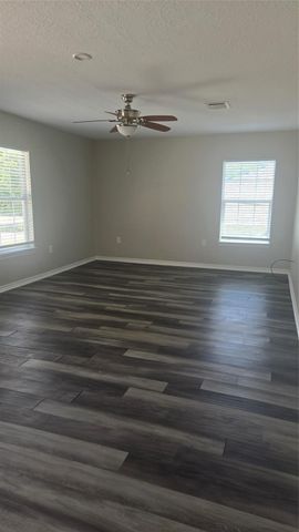 3810 Chanterway Street, Bacliff, TX 77518