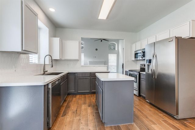 1817 Oak Bend Lane, Garland, TX 75040
