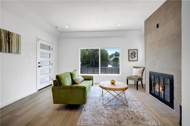 3515 S Norton Avenue, Los Angeles, CA 90018