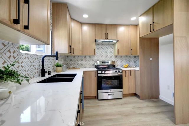 3515 S Norton Avenue, Los Angeles, CA 90018