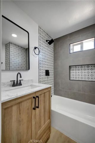 3515 S Norton Avenue, Los Angeles, CA 90018