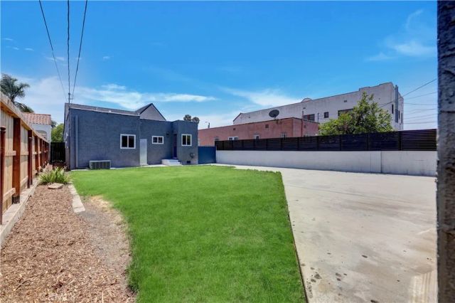 3515 S Norton Avenue, Los Angeles, CA 90018