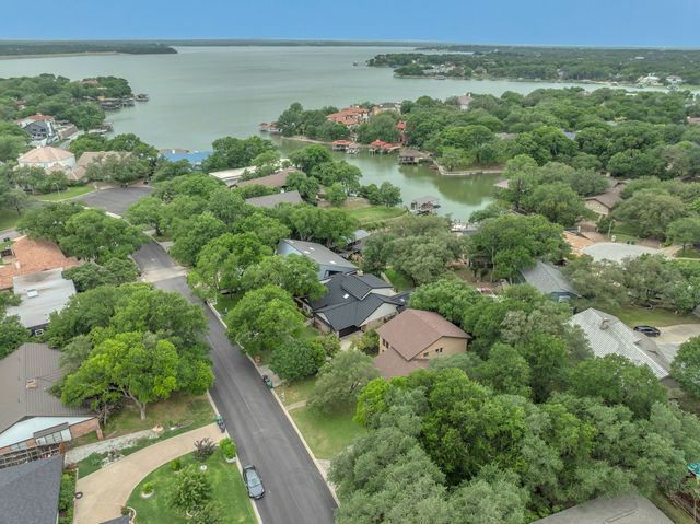 7804 Skylake Drive, Fort Worth, TX 76179
