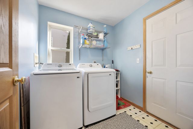 10558 Yellowstone Drive, Huntley, IL 60142