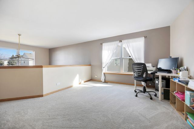 10558 Yellowstone Drive, Huntley, IL 60142