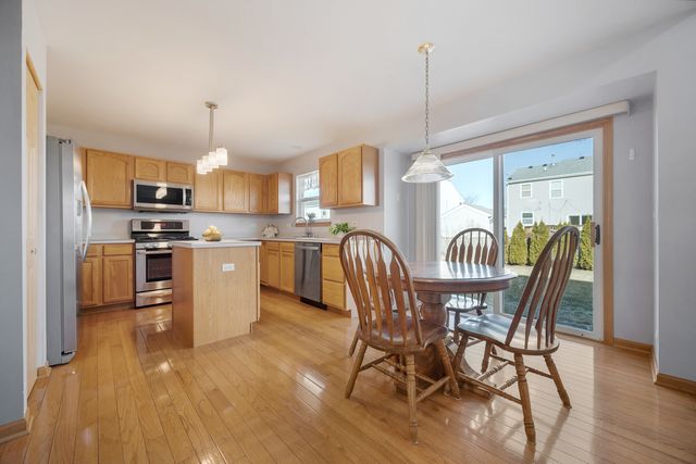 10558 Yellowstone Drive, Huntley, IL 60142