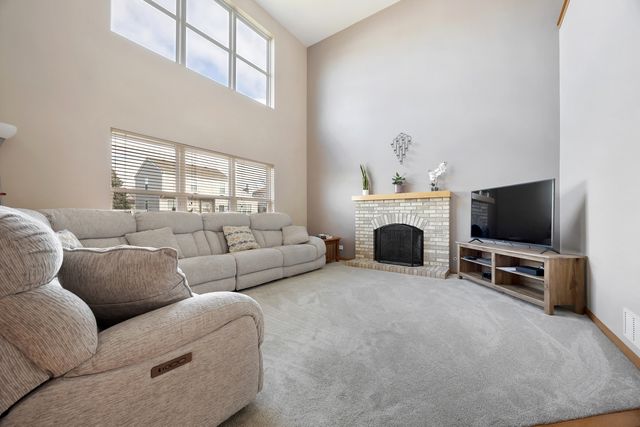 10558 Yellowstone Drive, Huntley, IL 60142