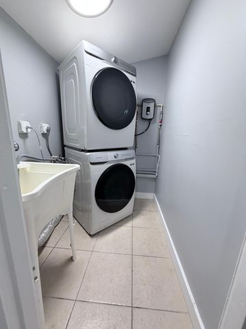 3440 NW 8th Court, Fort Lauderdale, FL 33311