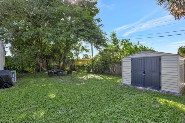 3440 NW 8th Court, Fort Lauderdale, FL 33311