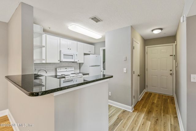 7701 TIMBERLIN PARK Boulevard, 331, Jacksonville, FL 32256
