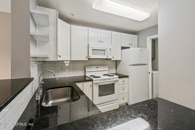 7701 TIMBERLIN PARK Boulevard, 331, Jacksonville, FL 32256