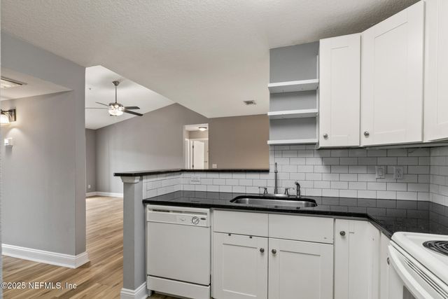 7701 TIMBERLIN PARK Boulevard, 331, Jacksonville, FL 32256