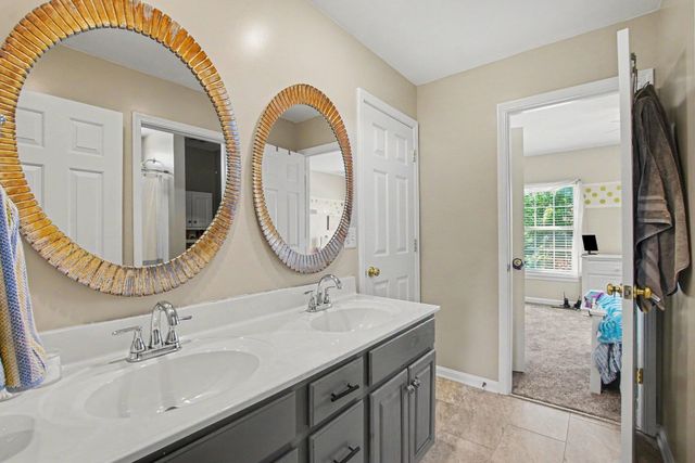 1612 Creekview Drive, Florence, KY 41042