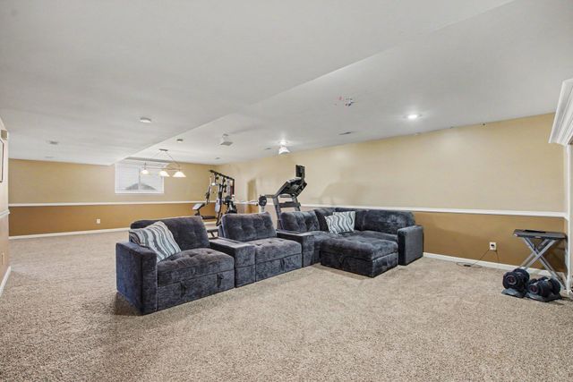 1612 Creekview Drive, Florence, KY 41042
