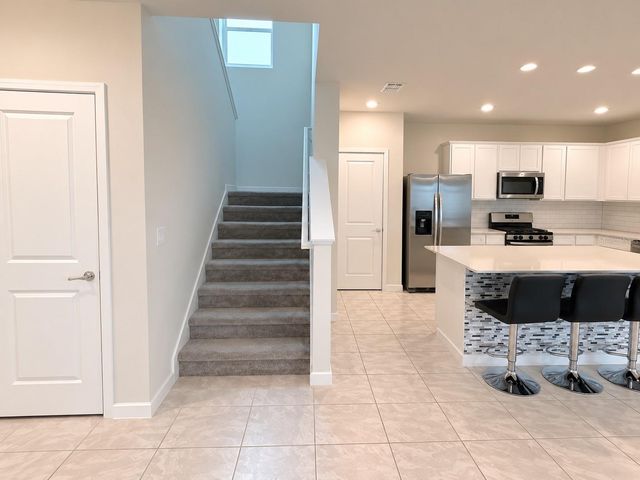 4086 LUSH VIEW DRIVE, Apopka, FL 32712