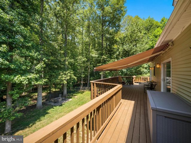 38 JERDONE ISLAND, Bumpass, VA 23024