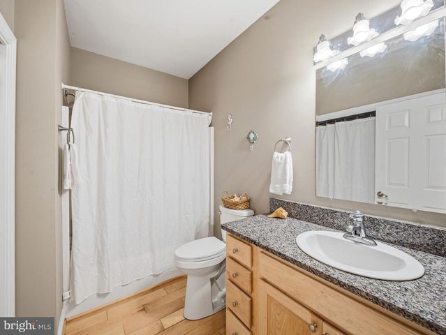 38 JERDONE ISLAND, Bumpass, VA 23024