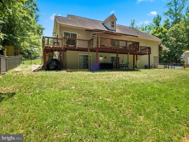 38 JERDONE ISLAND, Bumpass, VA 23024