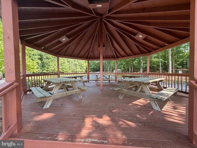 38 JERDONE ISLAND, Bumpass, VA 23024