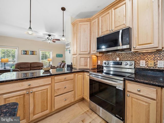 38 JERDONE ISLAND, Bumpass, VA 23024