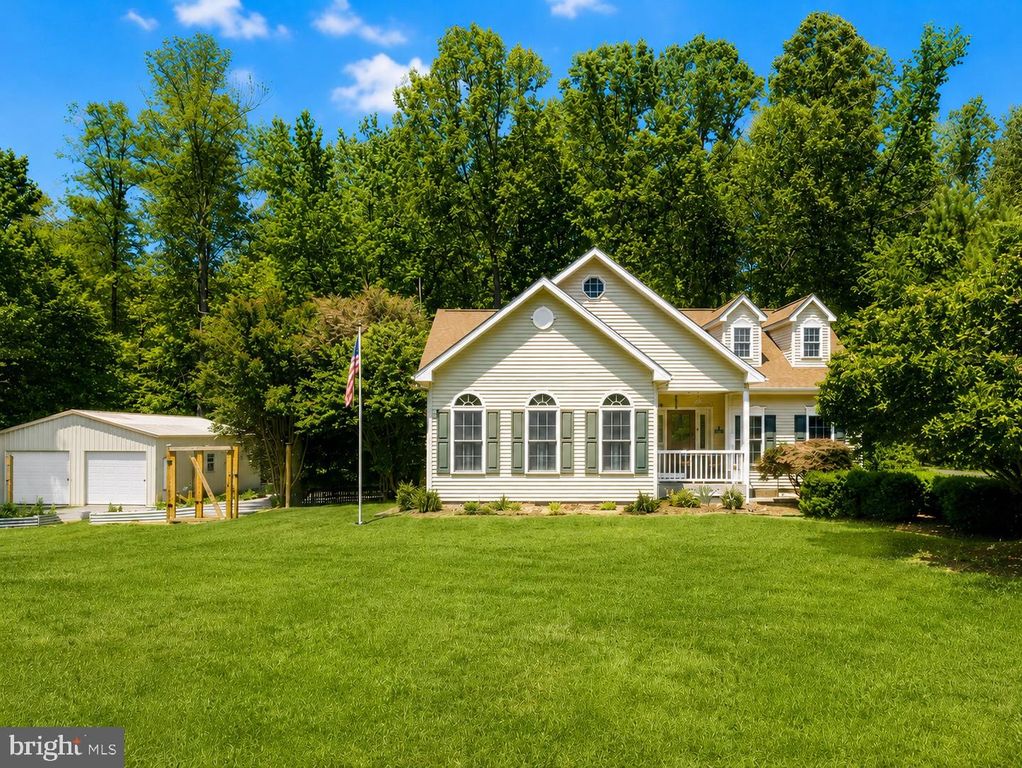 38 JERDONE ISLAND, Bumpass, VA 23024