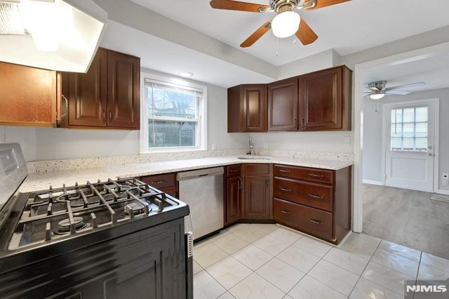 95 Grove Street, Waldwick, NJ 07463