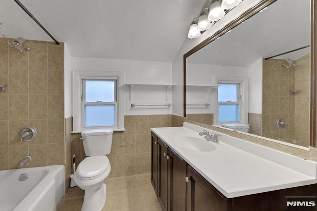 95 Grove Street, Waldwick, NJ 07463