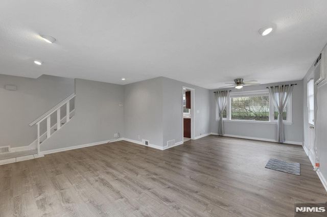 95 Grove Street, Waldwick, NJ 07463