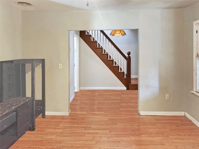 15 Grove Street, Highland, NY 12528