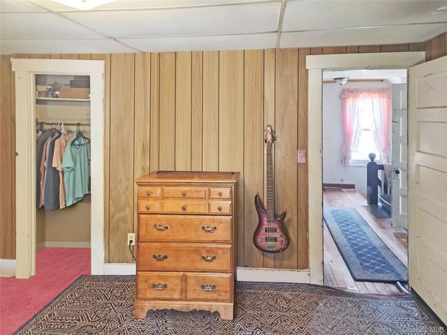 15 Grove Street, Highland, NY 12528