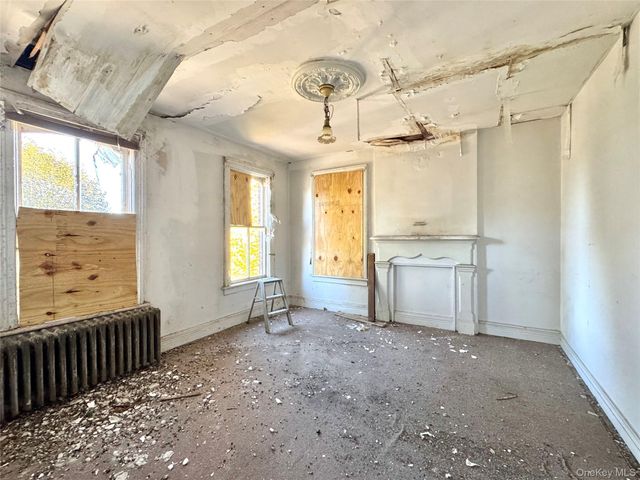 8 Howell Street, Catskill, NY 12414