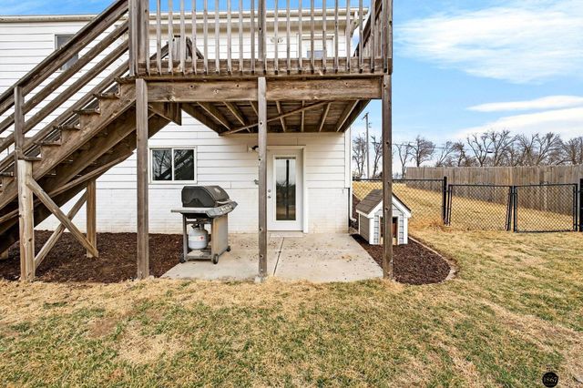 1155 Cottonwood Street, Bennet, NE 68317