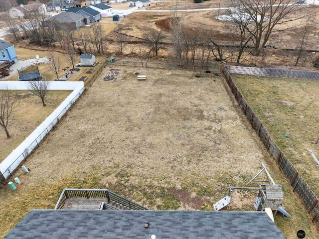 1155 Cottonwood Street, Bennet, NE 68317