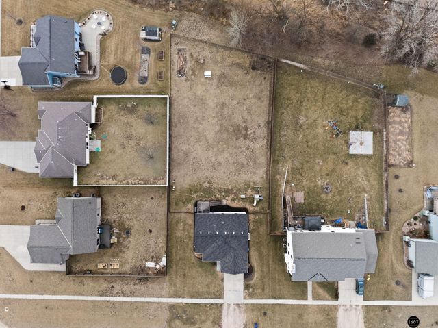 1155 Cottonwood Street, Bennet, NE 68317