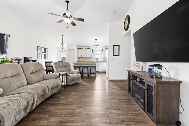 1155 Cottonwood Street, Bennet, NE 68317