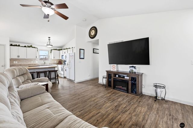 1155 Cottonwood Street, Bennet, NE 68317