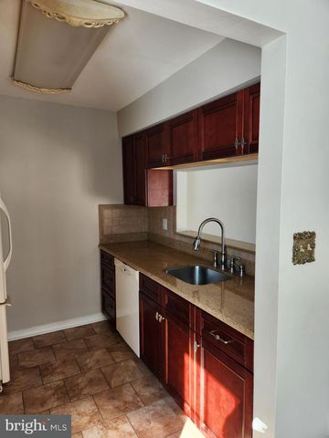 316 GEORGIA CT, Sewell, NJ 08080