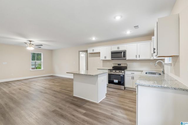 248 MABELON COURT, Hueytown, AL 35023